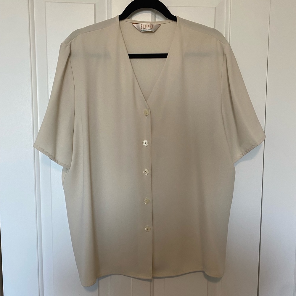 Vintage button up blouse